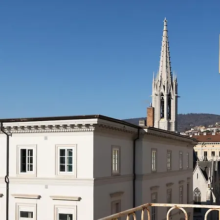 Ponterosso Center Luxury Fastfibra Trieste